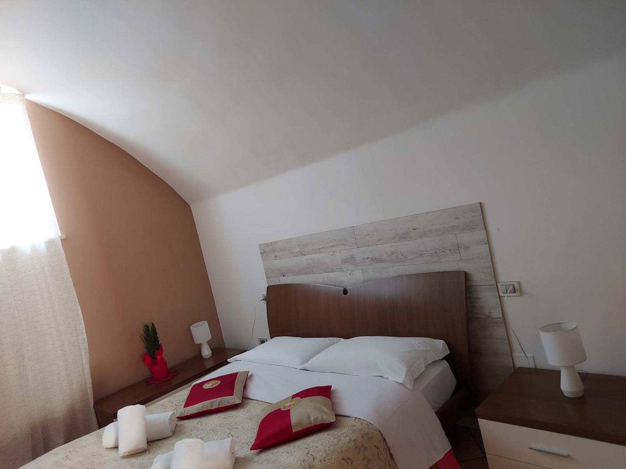Borgo Vecchio *Dream* Apartment โลนาโต ภายนอก รูปภาพ